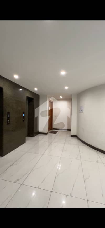 Heaven Hight 3 Bedroom Attach Bathroom Lounge Kitchen Separate Flat,Sui Gas,Lesco, Water All Fecilites Available