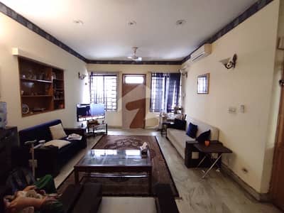 Kachnar Park Vicinity, Prime Location of Sec I-8/3 Solid & Durable Owner Built House