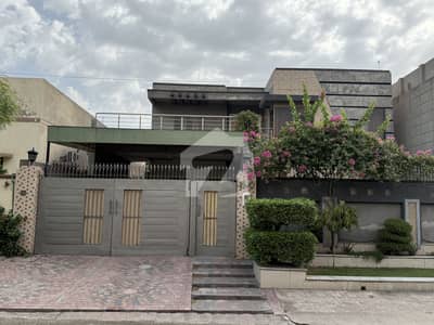 1 Kanal Beautiful House For Sale