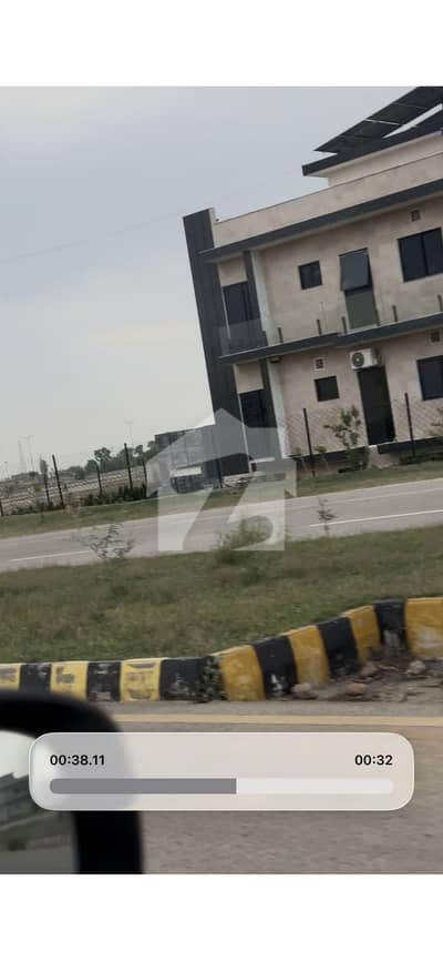 CORNER PLOT STREET 79 G-14/2