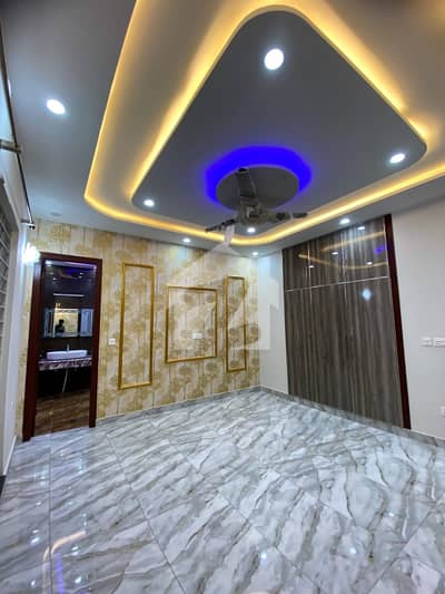 18 Marla Fully Finished House For Sale