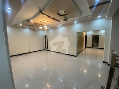 پی ایچ اے ایف آفیسرز ریزڈینسیا کوری روڈ,اسلام آباد میں 5 کمروں کا 14 مرلہ مکان 2.0 لاکھ میں کرایہ پر دستیاب ہے۔