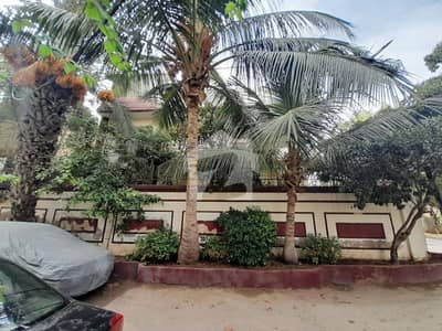 CORNER WEST OPEN LUXURY HOUSE 350 SQ/ YARD GULSHAN E IQBAL BLOCK 10A