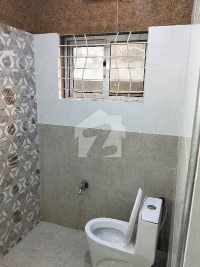 10 Marla New House Available For Rent