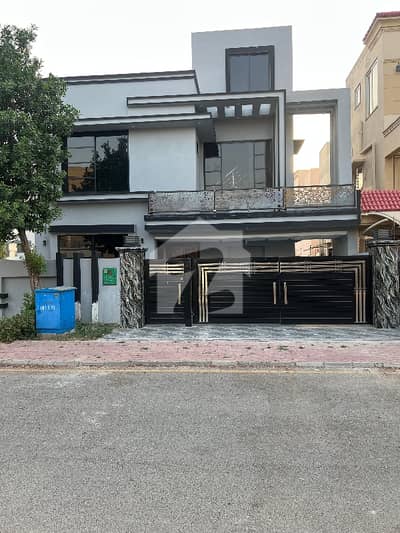 Get In Touch Now To Buy A 10 Marla House In Lahore