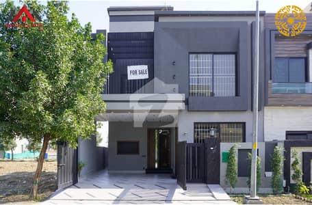 Modern 8 Marla House For Sale In Bahria Orchard Lahore Prime Location