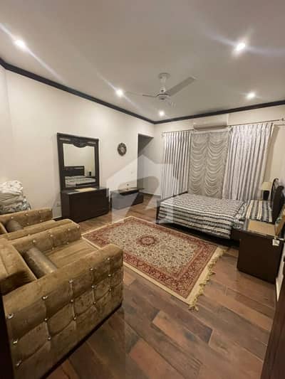 ڈی ایچ اے فیز 6 ڈی ایچ اے ڈیفینس,کراچی میں 4 کمروں کا 1 کنال بالائی پورشن 2.75 لاکھ میں کرایہ پر دستیاب ہے۔