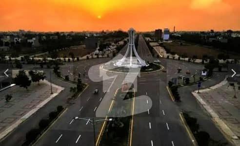 10 Marla Prime Location Plot Available For Sale In New Lahore City
