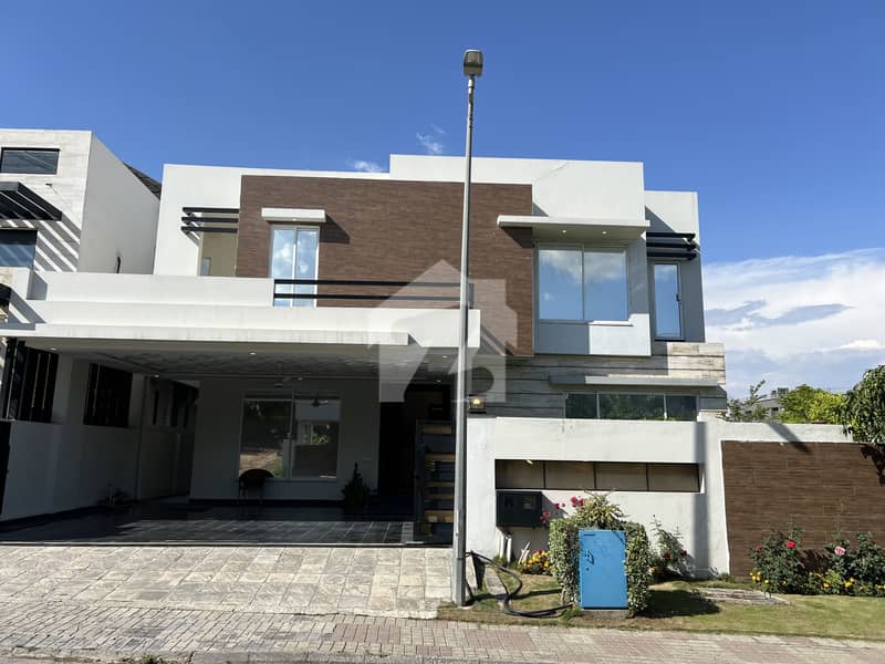 1 Kanal Luxury House For Sale 1 Kanal Luxury House For Sale