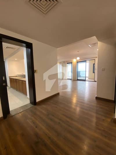 Emaar PearlTower 3 Bedroom+maidroom Higher Floors Lift Car Parking