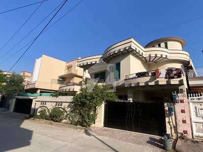 گلشن آباد سیکٹر 2 گلشن آباد,راولپنڈی میں 7 کمروں کا 1 کنال مکان 5.5 کروڑ میں برائے فروخت۔