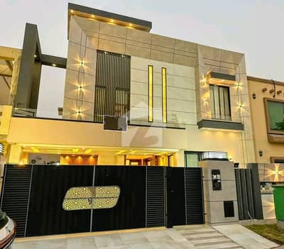 7 Marla Designer House Available For Rent