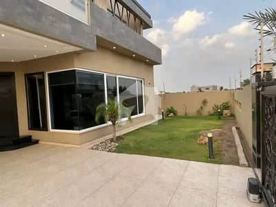 1 Kanal Luxury Upper Portion Available For Rent