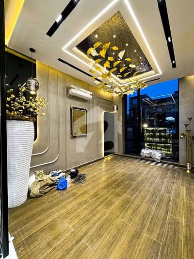 7 Marla Luxury House Available For Sale 7 Marla Luxury House Available For Sale
