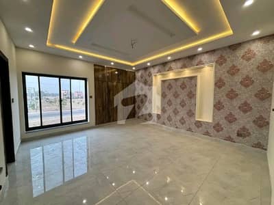 7 Marla Luxury Double Height House Available For Rent