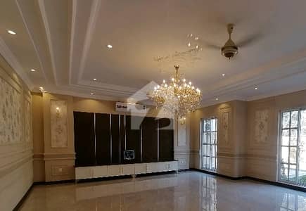 Fully Furnished 2 Kanal House For Sale In Model Town