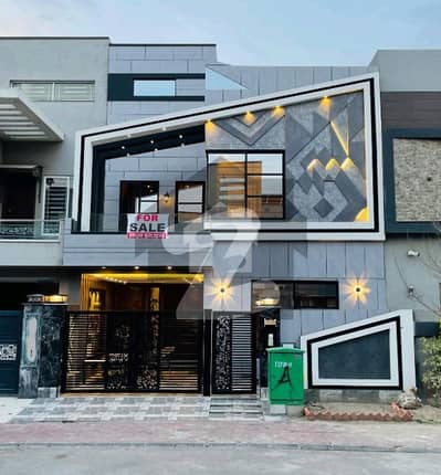 5 Marla Brand New House for Sale in Jinnah Block Bahria Town Lahore