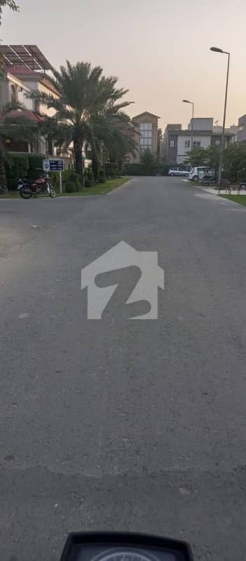 ڈی ایچ اے فیز 7 ڈیفنس (ڈی ایچ اے),لاہور میں 10 مرلہ رہائشی پلاٹ 1.4 کروڑ میں برائے فروخت۔ ڈی ایچ اے فیز 7 ڈیفنس (ڈی ایچ اے),لاہور میں 10 مرلہ رہائشی پلاٹ 1.4 کروڑ میں برائے فروخت۔