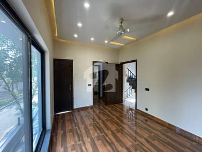 1 Kanal Upper Portion For Rent In DHA 11 Rahbar, Lahore