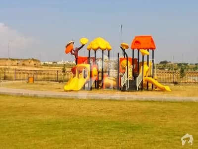 8 Marla Beautifully Located Within The Populated Area Of Block M In PECHS