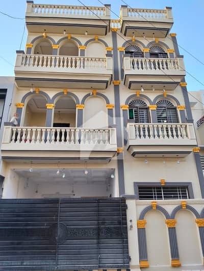 جوبلی ٹاؤن ۔ بلاک ڈی جوبلی ٹاؤن,لاہور میں 8 کمروں کا 7 مرلہ مکان 3.0 کروڑ میں برائے فروخت۔
