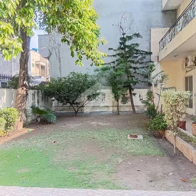 1 Kanal House Available For Rent For Silent Office
