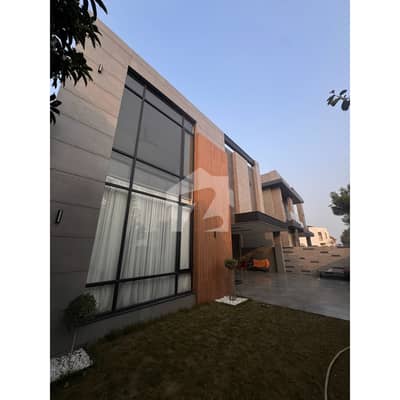 1 Kanal Top Of The Line Minimalist Design Villa
