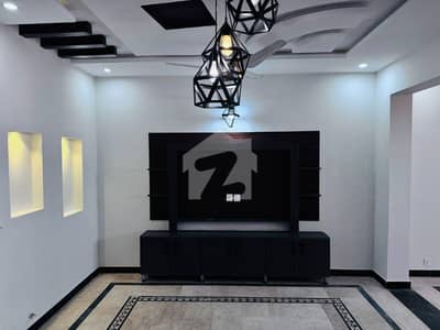 آئی ۔ 14 اسلام آباد میں 6 کمروں کا 6 مرلہ مکان 3.2 کروڑ میں برائے فروخت۔