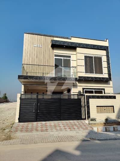 کوہستان انکلیو واہ کینٹ,واہ میں 5 کمروں کا 7 مرلہ مکان 3.3 کروڑ میں برائے فروخت۔