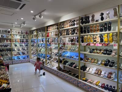 180 Square Feet Shop In F-10 Markaz Best Option