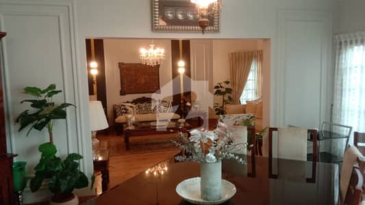 dha phase 6 Bangalore for sale semi furnish out class location VIP 2 + 3 semi furnished