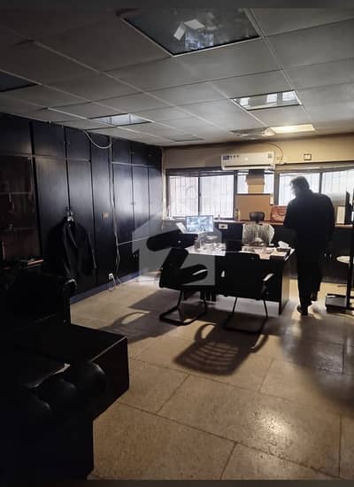 3 Bed With Attached Bath For Silent Commercial 3 Bed With Attached Bath For Silent Commercial