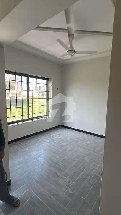 کوہستان انکلیو - سیکٹر جی کوہستان انکلیو,واہ کینٹ,واہ میں 3 کمروں کا 5 مرلہ مکان 1.5 کروڑ میں برائے فروخت۔