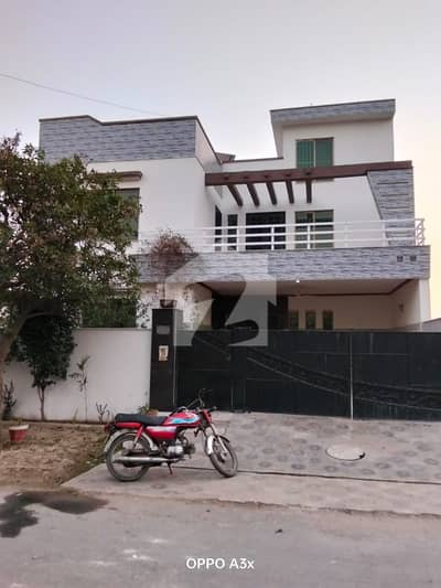 1 Kanal House Available For Rent 1 Kanal House Available For Rent