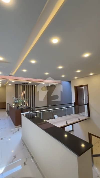 10 Marla Spacious House Available In Top City 1 For sale