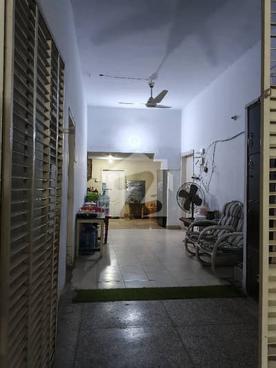 نارتھ ناظم آباد ۔ بلاک جے نارتھ ناظم آباد,کراچی میں 10 کمروں کا 1 کنال مکان 16.5 کروڑ میں برائے فروخت۔ نارتھ ناظم آباد ۔ بلاک جے نارتھ ناظم آباد,کراچی میں 10 کمروں کا 1 کنال مکان 16.5 کروڑ میں برائے فروخت۔
