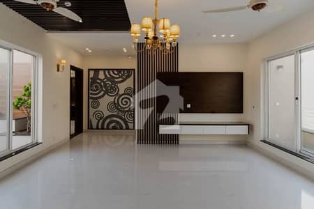 E11 One Kanal Upper Portion Three Bedrooms Available For Rent