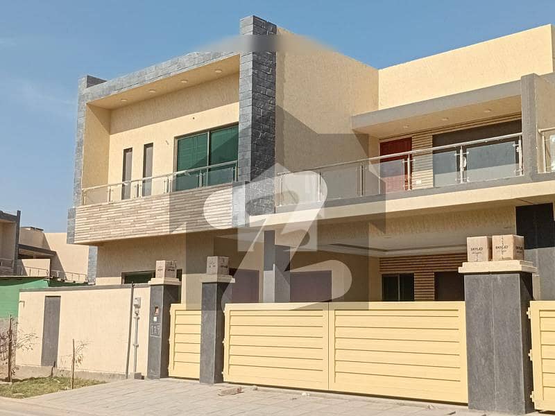 300 SQUARE YARD HOUSE CHANCE DEAL 300 SQUARE YARD HOUSE CHANCE DEAL