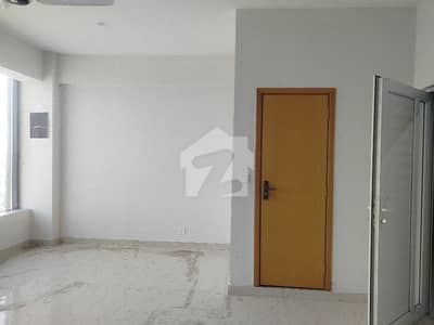 A Flat Of 450 Square Feet In Top City 1 - Block D