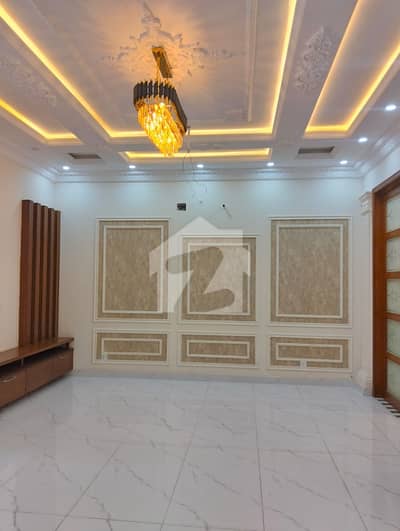 پارک ویو سٹی لاہور میں 4 کمروں کا 5 مرلہ مکان 1.5 کروڑ میں برائے فروخت۔