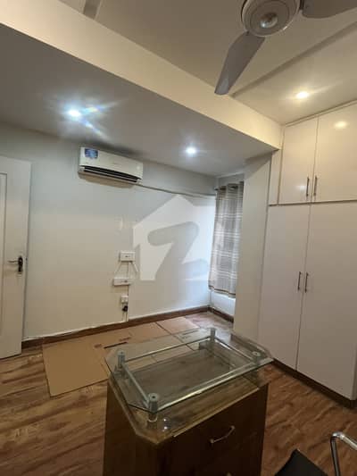 Room For Rent In E11