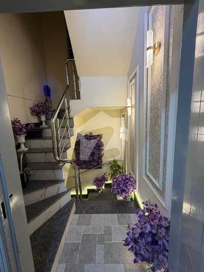 4 MARLA USED HOUSE FOR SALE IN MILITARY ACCOUNT COLLEGE ROAD LAHORE