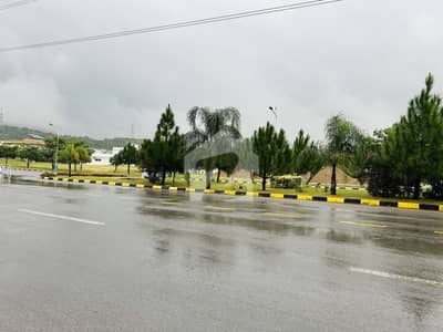 ایم پی سی ایچ ایس ۔ ملٹی گارڈنز بی ۔ 17,اسلام آباد میں 14 مرلہ رہائشی پلاٹ 1.5 کروڑ میں برائے فروخت۔