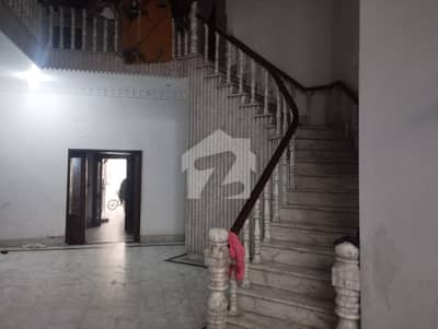 2 Kanal Double Story commercial 150ft Road for Rent ideal for College school or Multinational Company