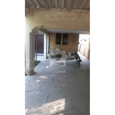 بریج کالونی کینٹ,لاہور میں 8 کمروں کا 1 کنال مکان 14.0 کروڑ میں برائے فروخت۔