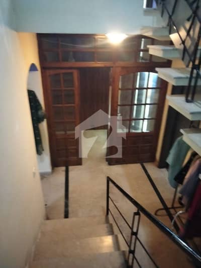 1 Kanal Old House Available For Sale In Cavalry Ground Lahore