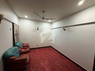 3 Bed APPARTMENT available for rent.
