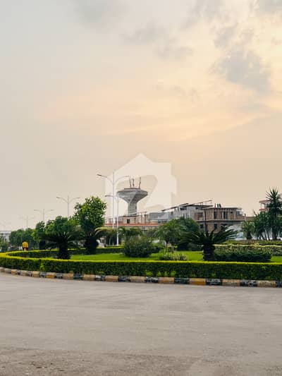 I Am Selling 1 Kanal Corner Residencial Plot In Block S,Gulberg Residencia Islamabad