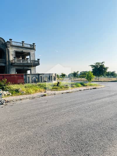 I Am Selling 1kanal Residencial Plot In Block C, Gulberg Residencia Islamabad