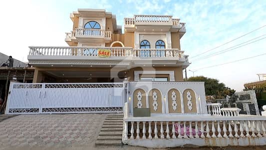 Corner House Of 14 Marla Is Available In Contemporary Neighborhood Of G-13